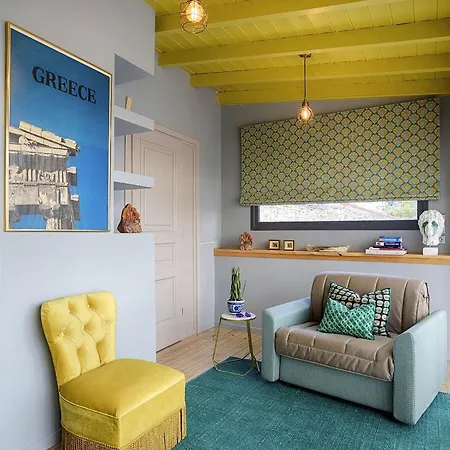 The Frogs_guest House